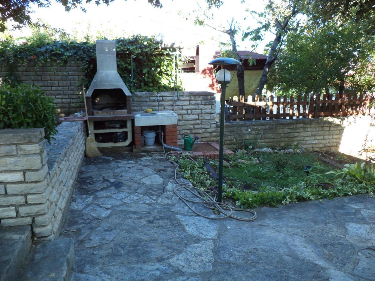 Apartment Blanka Petrcane Exterior foto